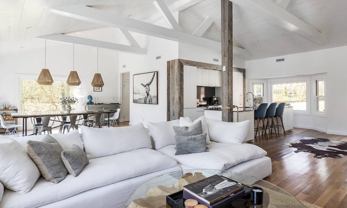 Northwest Harbor House | Designer Ranch House with Pool & Spa in East Hampton