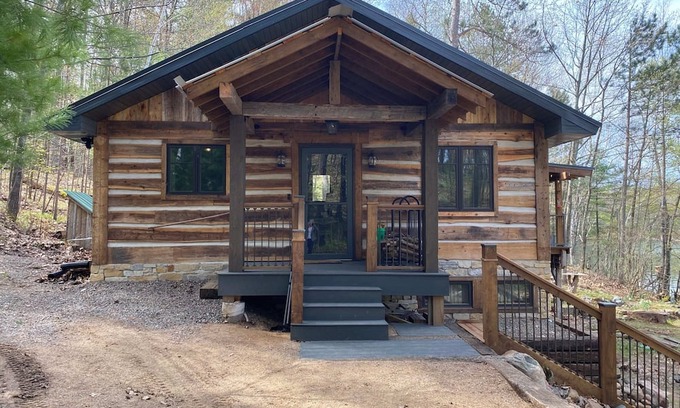 Harshaw House | Experience Camp Makwa: Scenic Lake Views and Family Amenities