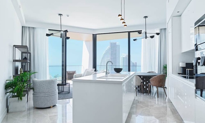 Germasogeia Apartment | Skytower Apartment: Family-Friendly Retreat with Pool Access