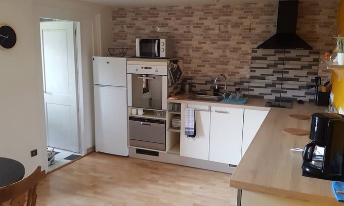 Gilly-sur-Isere Apartment | Tranquil T2 Retreat: Pet-Friendly Escape Awaits You