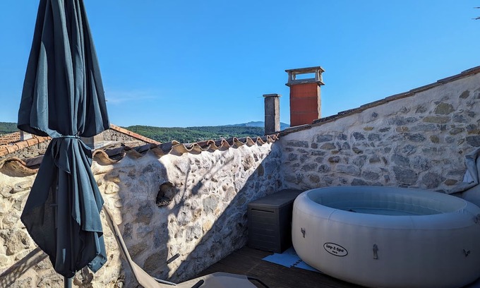 Chauzon House | Relax at Maison en Pierre with Terraces and Spa Amenities