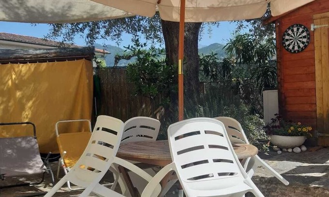 Querceta Apartment | Tranquil Casa nel Verde: 4 km from the Beach & Olive Groves