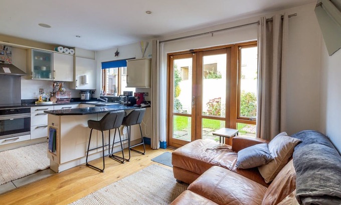 Killester House | Relaxing Getaway at GuestReady Near the Sea