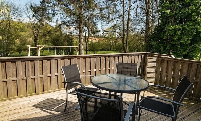Maison-Ponthieu Ski Chalet | Pet-Friendly Chalet Near Baie de Somme with Great Amenities