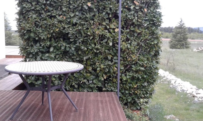 Aurel Apartment | Charming Gite for 4 with Private Indoor Pool Access