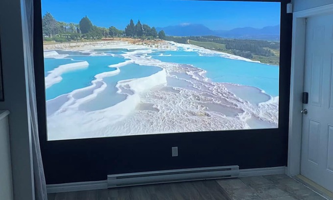 Halifax Apartment | Relaxing 1BR Guest Suite with Hot Tub in Halifax