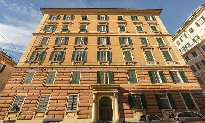 Maddalena Apartment | Gold Apartment: Elegant Three-Room Retreat with Kitchen