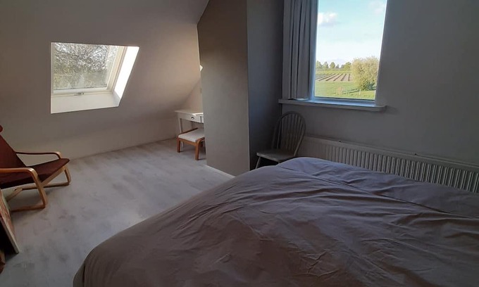 Municipality of Borsele Apartment | Cozy Zeeland Retreat: Olietunnetje with Spa and Hot Tub