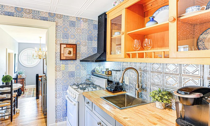 Youngstown Apartment | Welcoming Youngstown Retreat - Minutes from Downtown Attractions