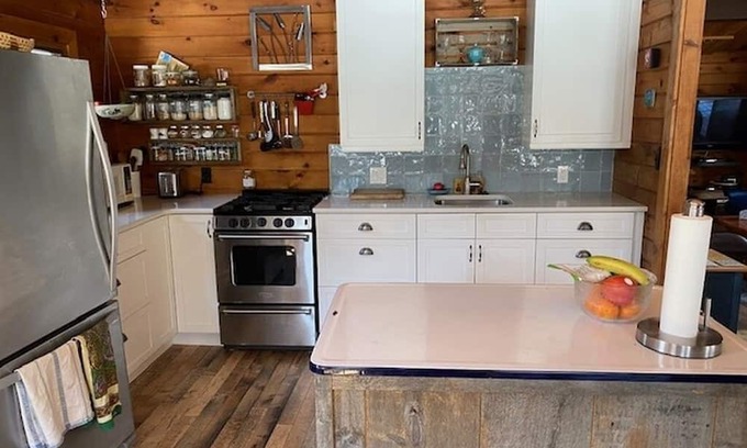 Saugeen Shores House | Relaxing Retreat at Murmuring Breezes by Miramichi Bay