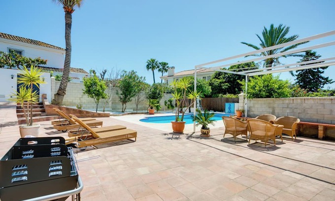 La Gaspara House | Experience 'Chalet Calancha': Mountain Views & Family-Friendly Amenities