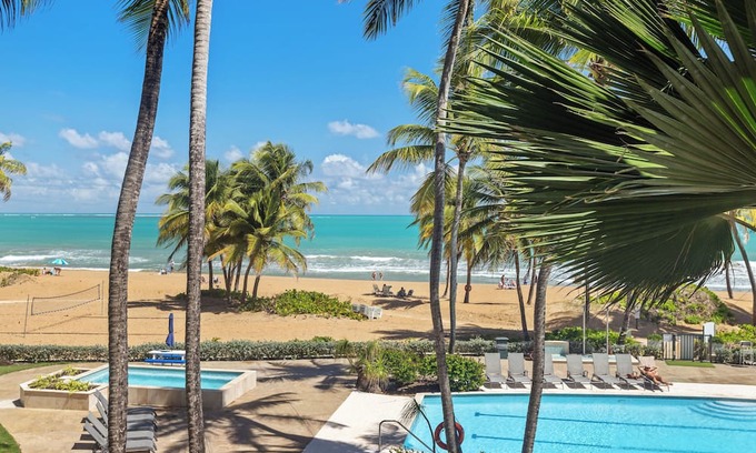 Mameyes II Apartment | Beautiful Remodeled 2 Bedroom Ocean Villa with Pool & Spa