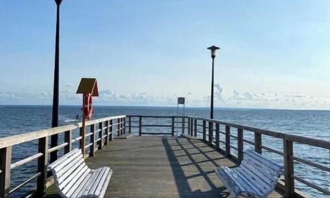 Redlowo Apartment | Cozy Apartment on the Hill, Just 15 Min from the Sea