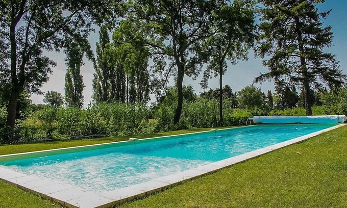 Colonzelle Cottage | Cozy Cottage 'Ecurie' with Private Terrace & Shared Pool