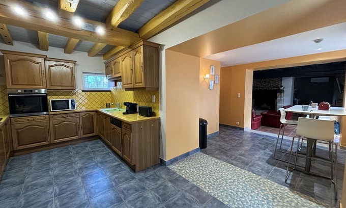 Souvigny Cottage | Cozy Gite Souvigny: 3 Bedrooms, Perfect for Families