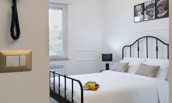 Quartiere XV Della Vittoria Apartment | Elegant Camilluccia 2 Villa Apartment with Spa & Kitchen