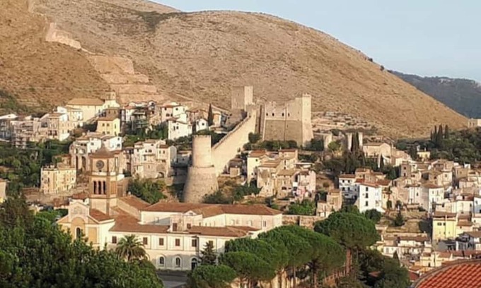 Itri Apartment | Cozy Studio Apartment 'Suite Dei Briganti Innamorati' with Wi-Fi