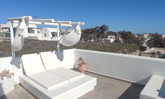 Messaria Villa | JB Villa: Private Oasis with Plunge Pool & Colorful Garden