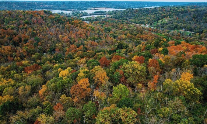 Decatur House | Relaxing Big Run Hideaway with Hot Tub and Spa Amenities
