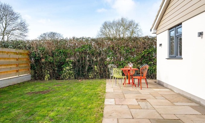 Cleeve House | Relax at The Oak View: A Countryside Retreat in Bristol