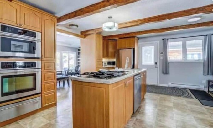 Val-des-Monts House | Experience Eritage: Spa with Breathtaking Lake Views