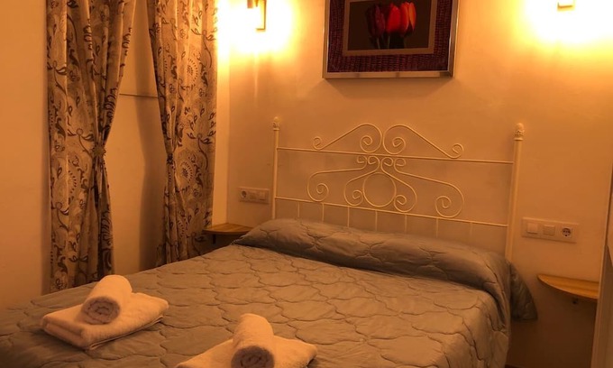 Tijola Apartment | Cozy Apartment 'Miguel Y Rosa 2' with Wi-Fi & Air Conditioning