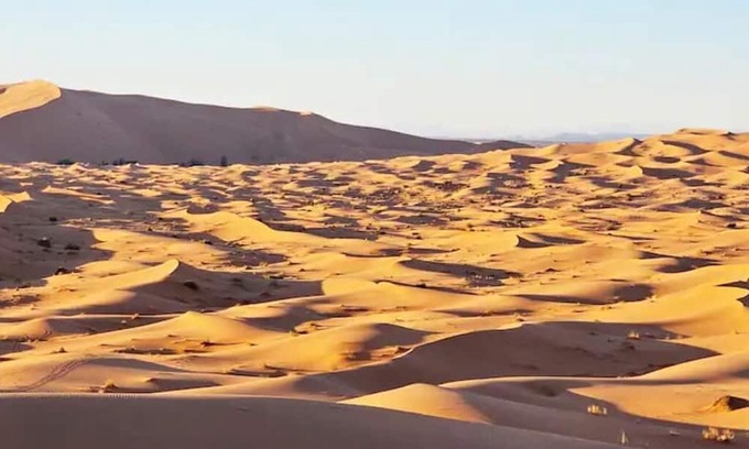 Hassilabied RV Rental | Unique Desert Tent with Spa & Breakfast Amenities