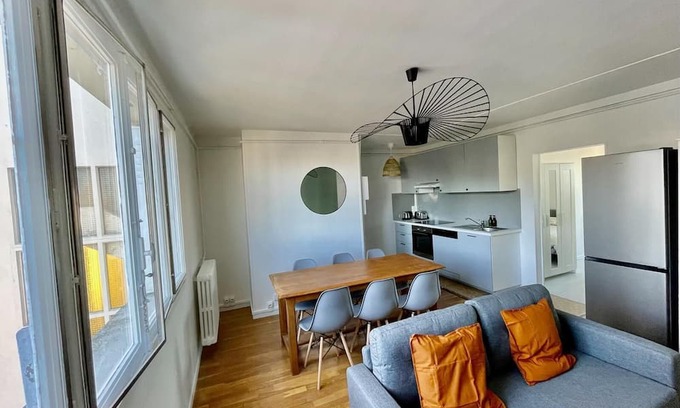 Alencon Apartment | Central Alençon 3-Bedroom Apartment - Family-Friendly Stay