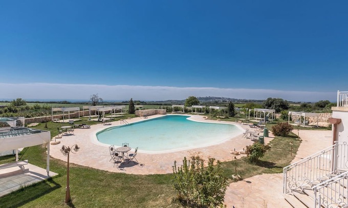 Mottola House | Family-Friendly Hotel Room with Pool and Breakfast Included