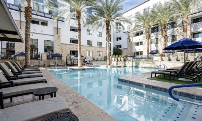 Laguna Hills Apartment | Oceanfront Retreat with Spa and Breakfast Included