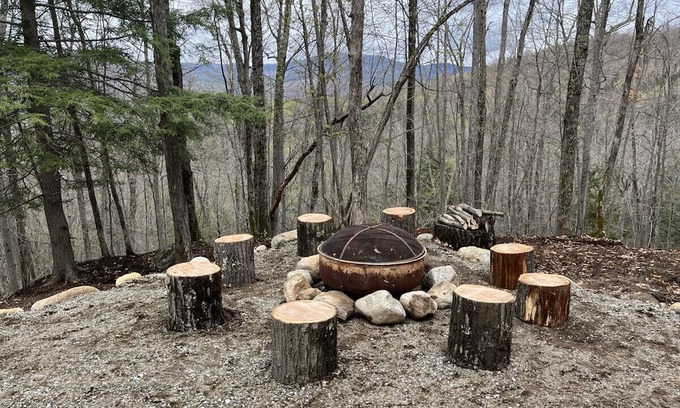 Keene House | Pet-Friendly Ascent House: Perfect for Families in Keene