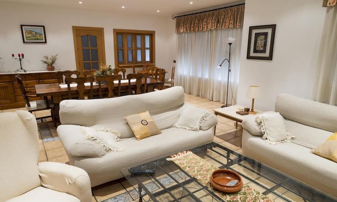 Nieva House | Relaxing Holiday Home 'El Nogal De Nieva' with Pool & Wi-Fi
