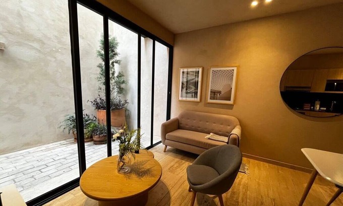 Santa Maria la Ribera Apartment | Inviting 2BR Retreat in Cuauhtemoc for Your Next Escape