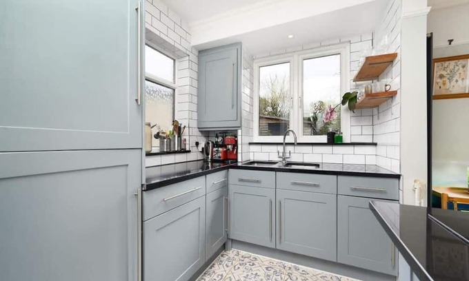 London Borough of Bromley House | Top-Rated Family Home with Kitchen in Orpington