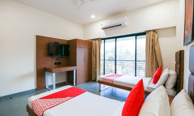 Khanvel Hotel | OYO Flagship Hotel Green-acre