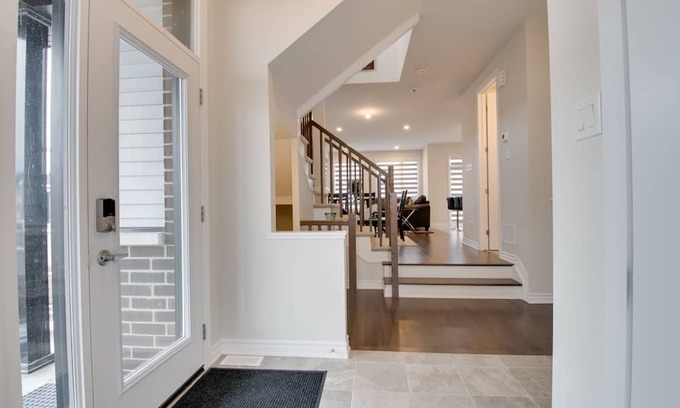 Ottawa Division House | Serene Getaway at Peaceful House in Barrhaven Ottawa
