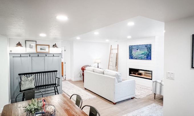 American Fork Apartment | Tranquil Newly Finished Space with Spa & Hot Tub Amenities