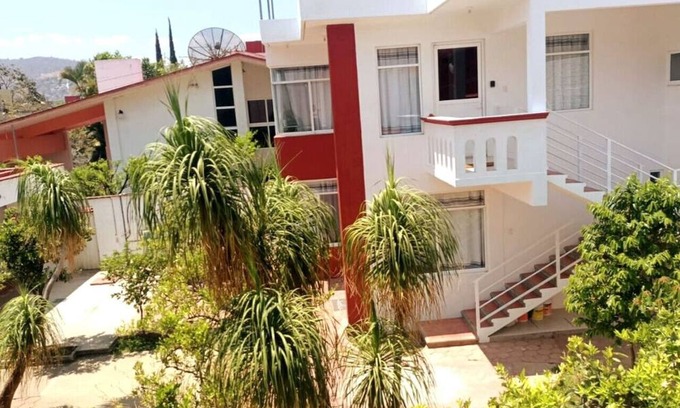 Oaxaca House | Peaceful and Connectivity, 2 BR, Garden, and BBQ.