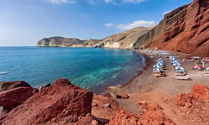 Karterados Villa | Elegant Grand Villa Suite Steps from the Archaeological Museum