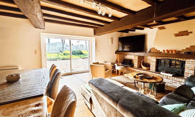 Aizenay House | Gîte à la Campagne: Ideal Retreat for Families in Vendée