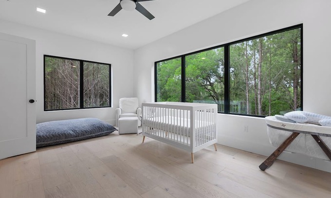 Tallahassee House | Modern Home Retreat on 10 Acres - Family & Pet Friendly