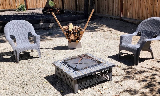 Golconda House | Welcoming Retreat at High Desert Ranch - Pet Friendly Stay