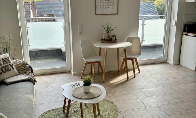Kreyenbruck Apartment | Cozy Home & Apart - Central Apartment with Spa and Hot Tub