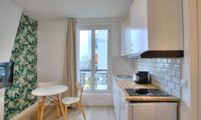 Quartier de la Goutte-d'Or Apartment | Elegance and Comfort in the Heart of 18th Arrondissement