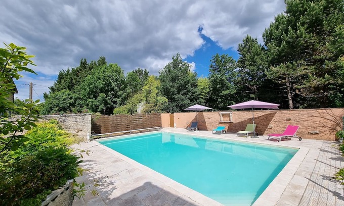 Bruniquel House | Cozy Stay at Le Flacon de la Verrouille Bed & Breakfast