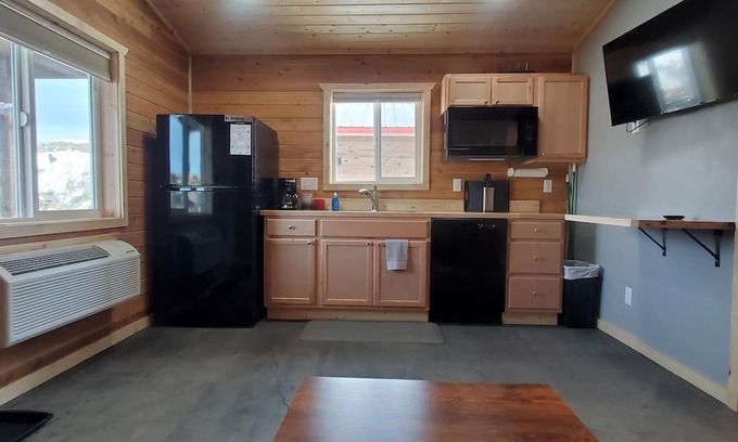 Rea Cabin | Experience Hardrock 50: Rustic Cabin in Adventure Country