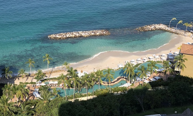 South Shore Hotel Area Resort | Experience the Grand Penthouse Suite at Garza Blanca Preserve
