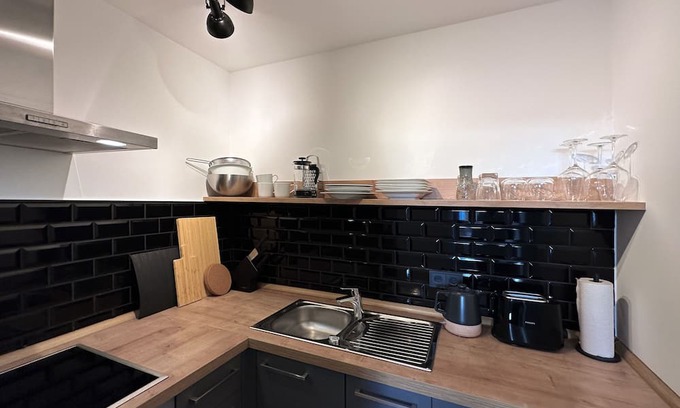 Buttelstedt Apartment | Cozy Apartment for 6 Guests Near Am Ettersberg