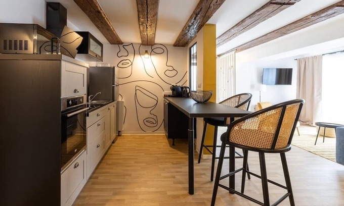 Urschenheim House | Family-Friendly Retreat at O Comme 3 Pommes Gîte