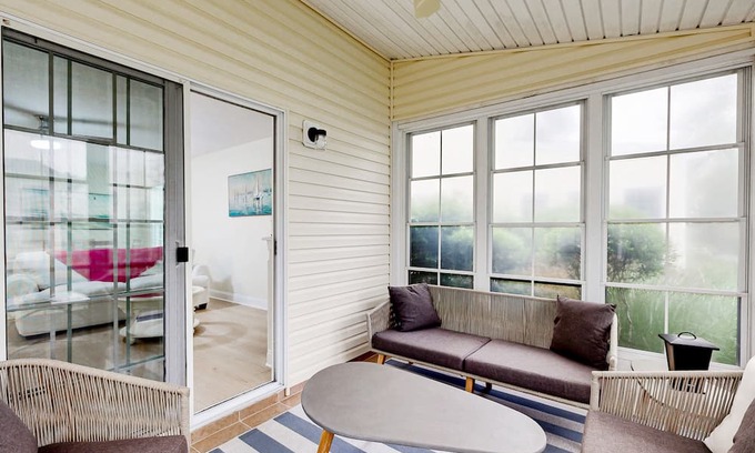 Keys Of Marsh Harbor House | Exceptional Keys of Marsh Harbor Townhome with Pool Access